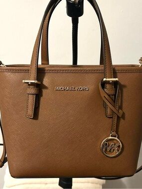 Michael Kors Jet Set Travel XS Carryall